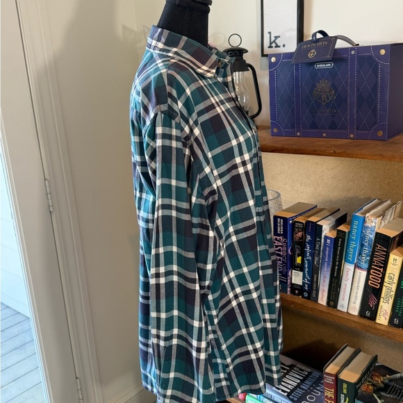 Madison Green and Blue Casual Button Down Shirt - Picture 5 of 5